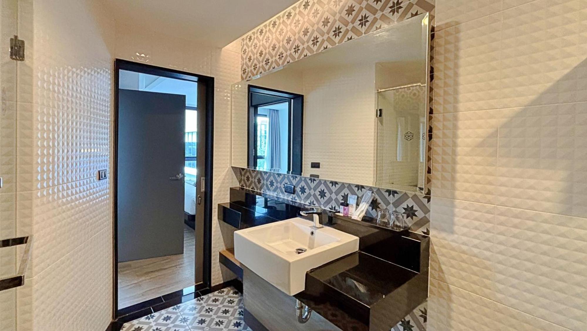 Chezzotel Pattaya