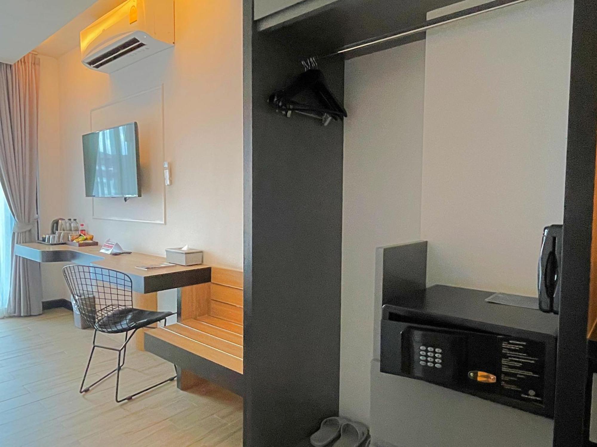 Chezzotel Отель 4*
