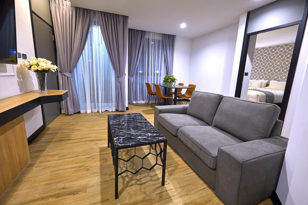 Отель Chezzotel