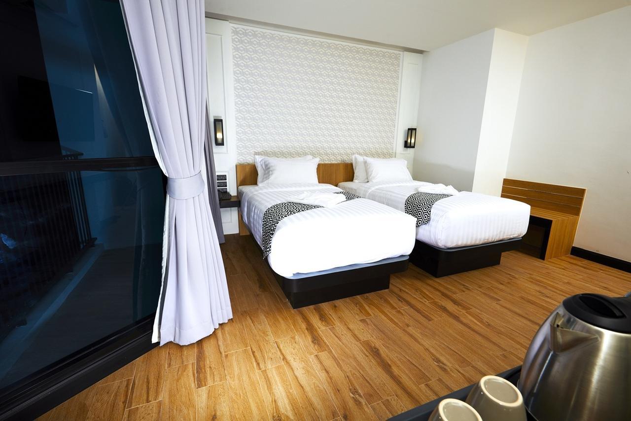 Chezzotel Отель