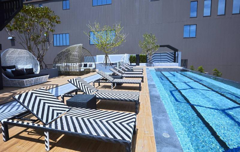 Chezzotel Отель Паттайя