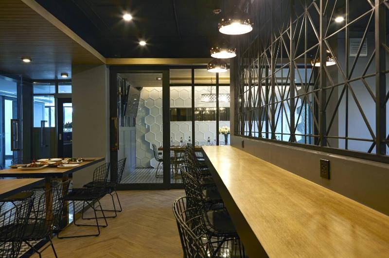 Отель Chezzotel Паттайя